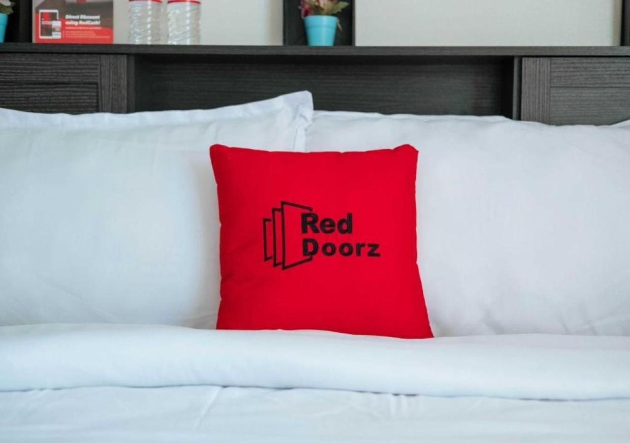 Reddoorz @ Pag Asa Rawis Legaspi Hotel Legazpi Kültér fotó
