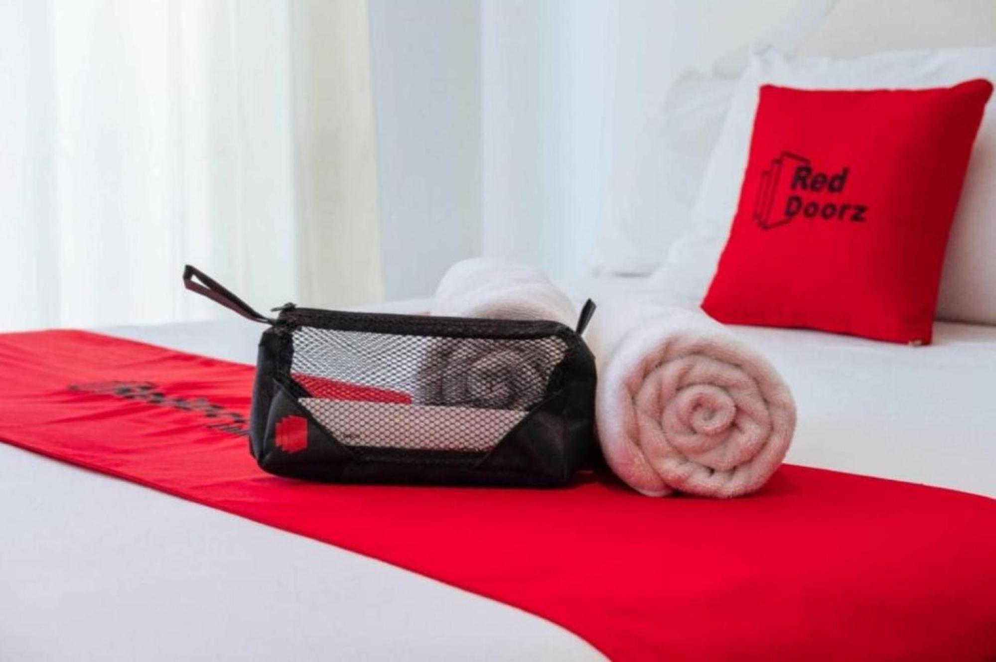 Reddoorz @ Pag Asa Rawis Legaspi Hotel Legazpi Kültér fotó